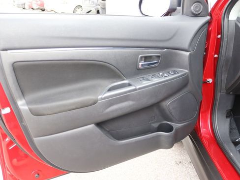 Used 2020 Mitsubishi Outlander Sport ES image 7