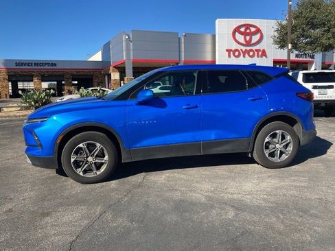 Used 2025 Chevrolet Blazer LT image 8