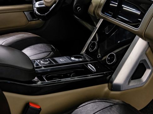 Used 2018 Land Rover Range Rover Long Wheelbase Supercharged image 34