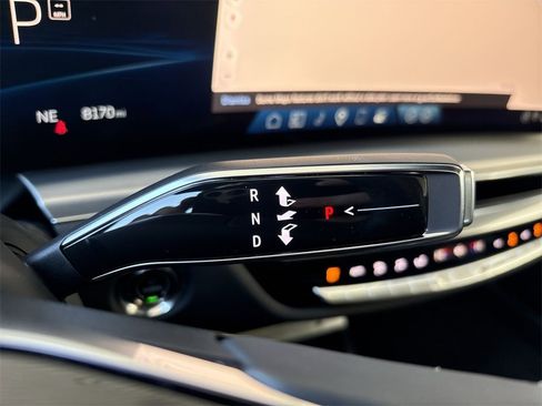 Certified 2024 Cadillac Lyriq Luxury image 16