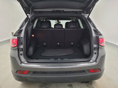 Used 2021 Jeep Compass Latitude AWD/4WD image 29