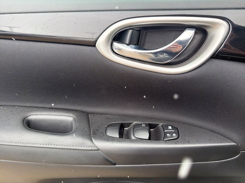 Used 2019 Nissan Sentra SV image 10