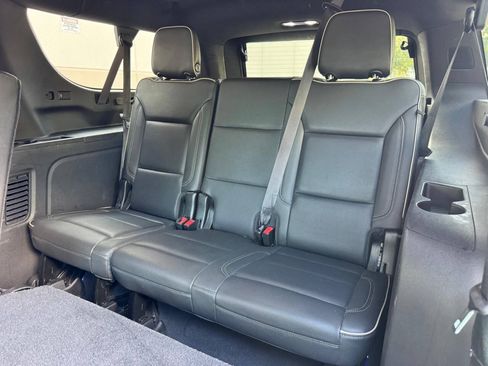 Used 2021 GMC Yukon XL SLT RWD image 15