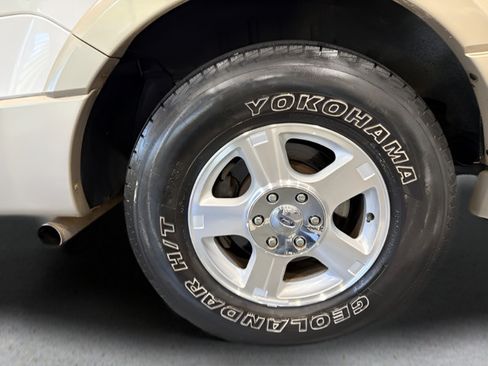 Used 2007 Ford Expedition Eddie Bauer RWD image 24