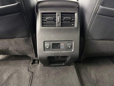 Used 2024 Mitsubishi Outlander SEL image 29