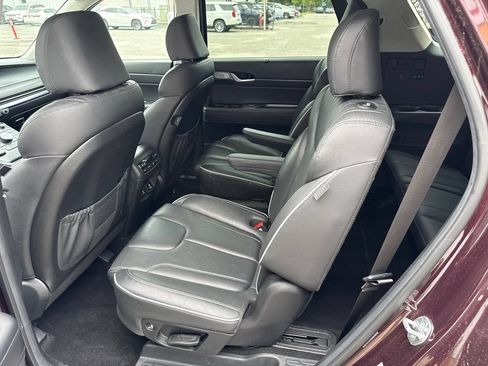 Used 2024 Hyundai Palisade Limited AWD/4WD image 11