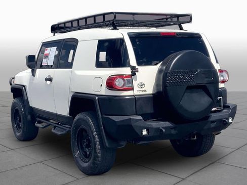 Used 2014 Toyota FJ Cruiser 4WD w/ Upgrade Package image 11