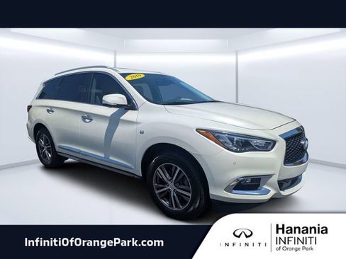 Used 2019 INFINITI QX60 Luxe w/ Essential Package FWD image 1