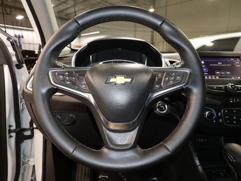 Certified 2024 Chevrolet Equinox LT image 10