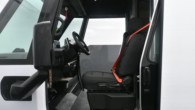 Used 2024 Chevrolet Brightdrop 400 w/ Commercial Equipment Package AWD/4WD image 20
