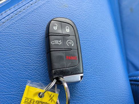 Used 2019 Dodge Challenger SRT Hellcat w/ Widebody Package image 31