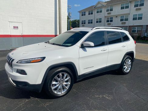 Used 2016 Jeep Cherokee Limited AWD/4WD image 1