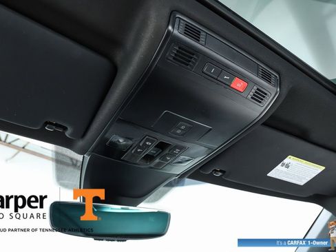 Used 2022 Volkswagen Tiguan SE R-Line image 64