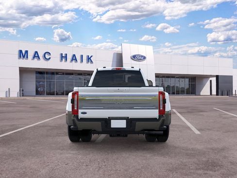 New 2026 Ford F350 King Ranch w/ FX4 Off-Road Package AWD/4WD image 5