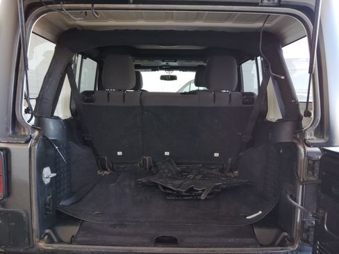 Used 2017 Jeep Wrangler Unlimited Sport AWD/4WD image 17