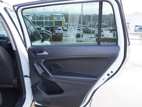 Used 2023 Volkswagen Tiguan S image 25