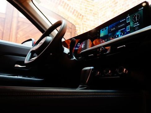 Certified 2025 Nissan Kicks SV AWD/4WD image 48