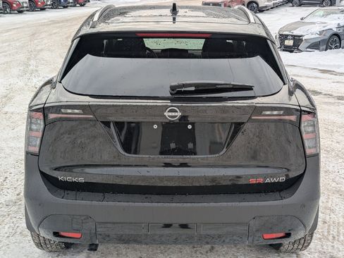 New 2026 Nissan Kicks SR w/ SR Premium Package image 6