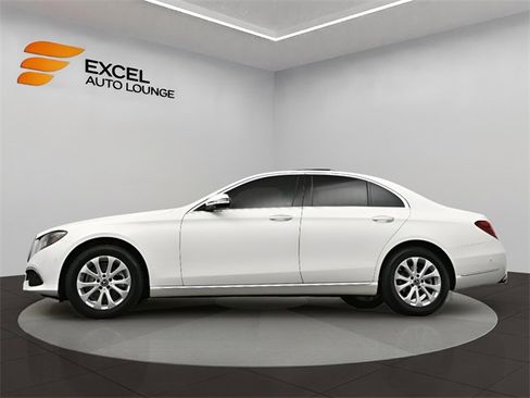 Used 2018 Mercedes-Benz E 300 4MATIC image 47
