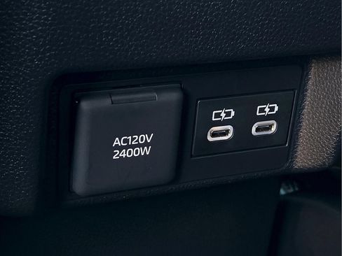 Used 2024 Toyota Tacoma TRD Pro AWD/4WD image 10