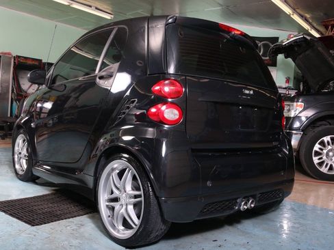 Used 2009 smart fortwo BRABUS RWD image 33
