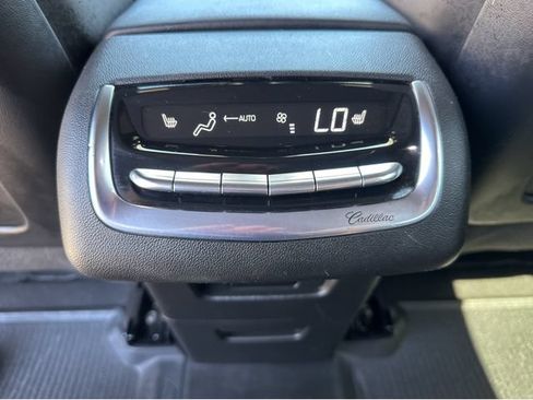 Certified 2023 Cadillac XT6 Sport w/ Technology Package AWD/4WD image 8
