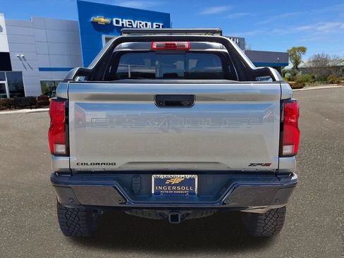 Used 2025 Chevrolet Colorado ZR2 w/ Midnight Edition AWD/4WD image 26