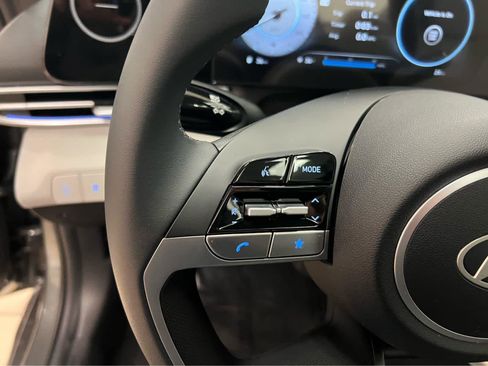 New 2026 Hyundai Elantra Limited FWD image 25