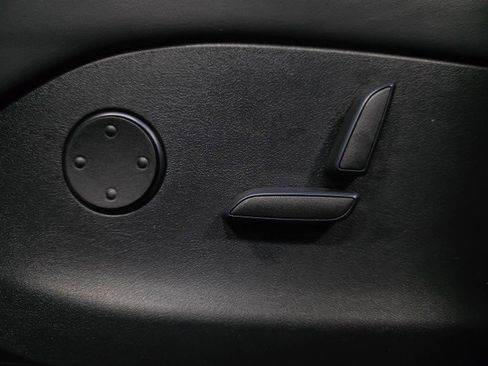 Used 2019 Tesla Model X Performance image 35