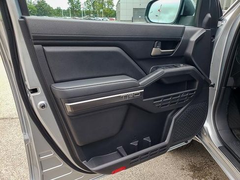 New 2025 Toyota Tacoma TRD Off-Road image 7