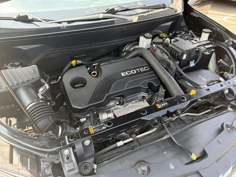 Used 2019 Chevrolet Equinox LT w/ Driver Convenience Package FWD image 16
