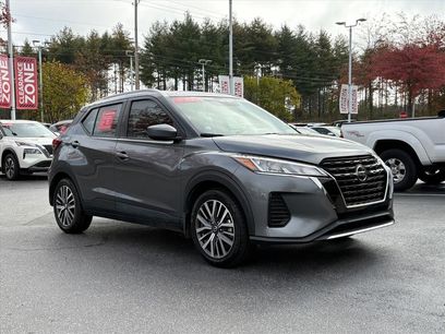 Certified 2021 Nissan Kicks SV