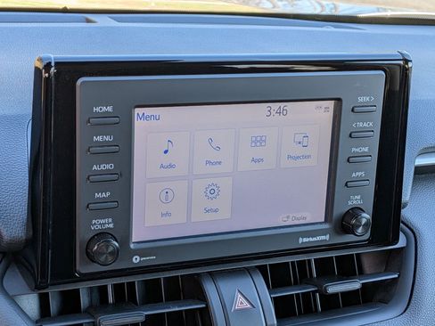 Used 2020 Toyota RAV4 XLE image 23