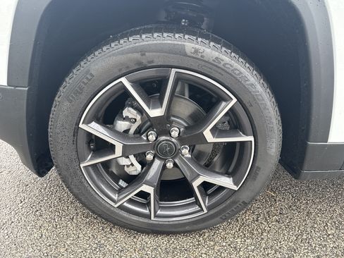 New 2026 Jeep Cherokee Overland AWD/4WD image 13