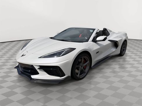 Used 2023 Chevrolet Corvette Stingray Premium Conv w/ Z51 Performance Package RWD image 3