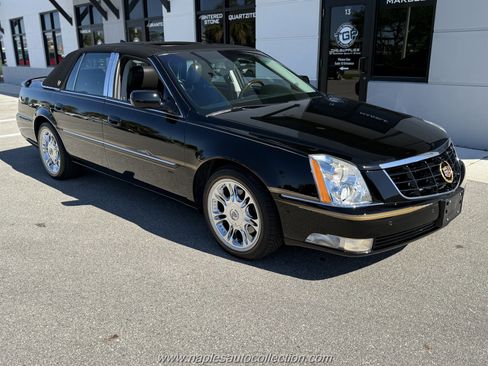 Used 2011 Cadillac DTS Premium image 11