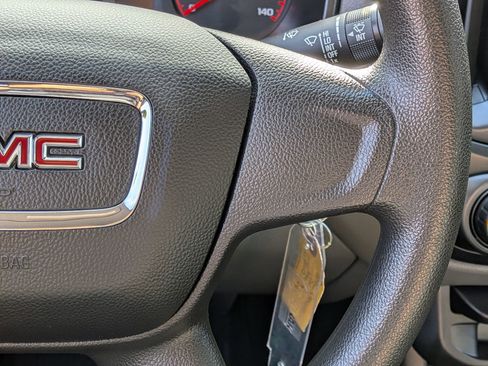 Used 2016 GMC Canyon SL RWD image 13