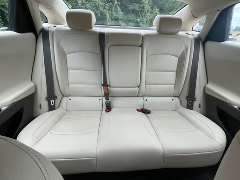 Used 2024 Chevrolet Malibu LT image 33