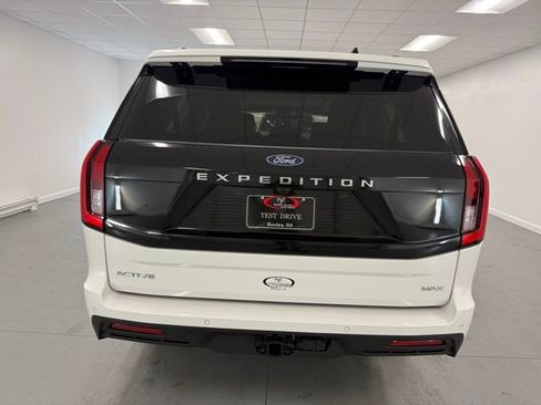 New 2025 Ford Expedition Max Active image 7