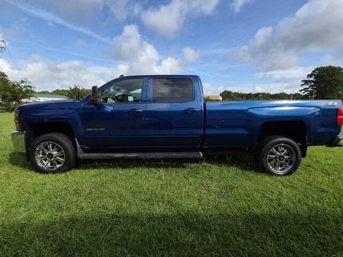 Used 2018 Chevrolet Silverado 2500 LT w/ LT Fleet Convenience Package AWD/4WD image 7
