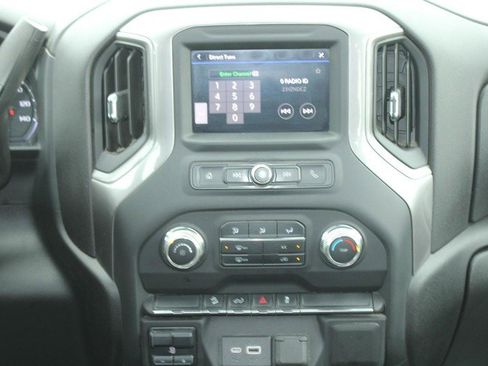 Used 2021 GMC Sierra 2500 4x4 Crew Cab w/ Convenience Package image 16