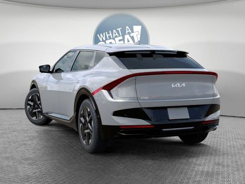 New 2026 Kia EV6 Wind AWD/4WD image 4