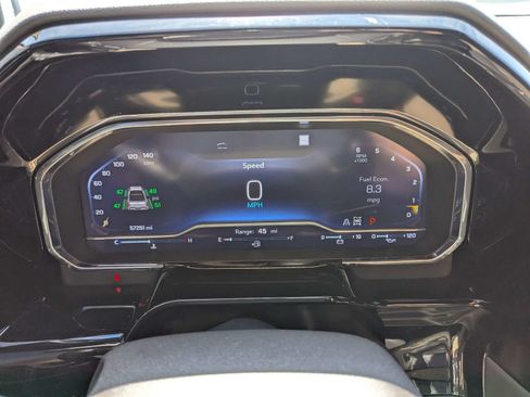 Used 2022 Chevrolet Silverado 1500 ZR2 w/ Technology Package AWD/4WD image 33
