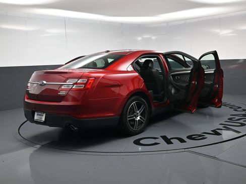 Used 2015 Ford Taurus SEL w/ Equipment Group 201A FWD image 26