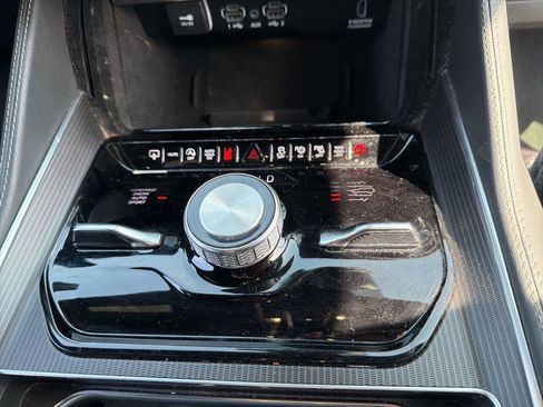 Used 2024 Jeep Grand Wagoneer L Series II w/ Quick Order Packagew 28T image 21