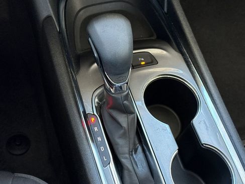 Used 2024 Chevrolet Malibu LT image 31