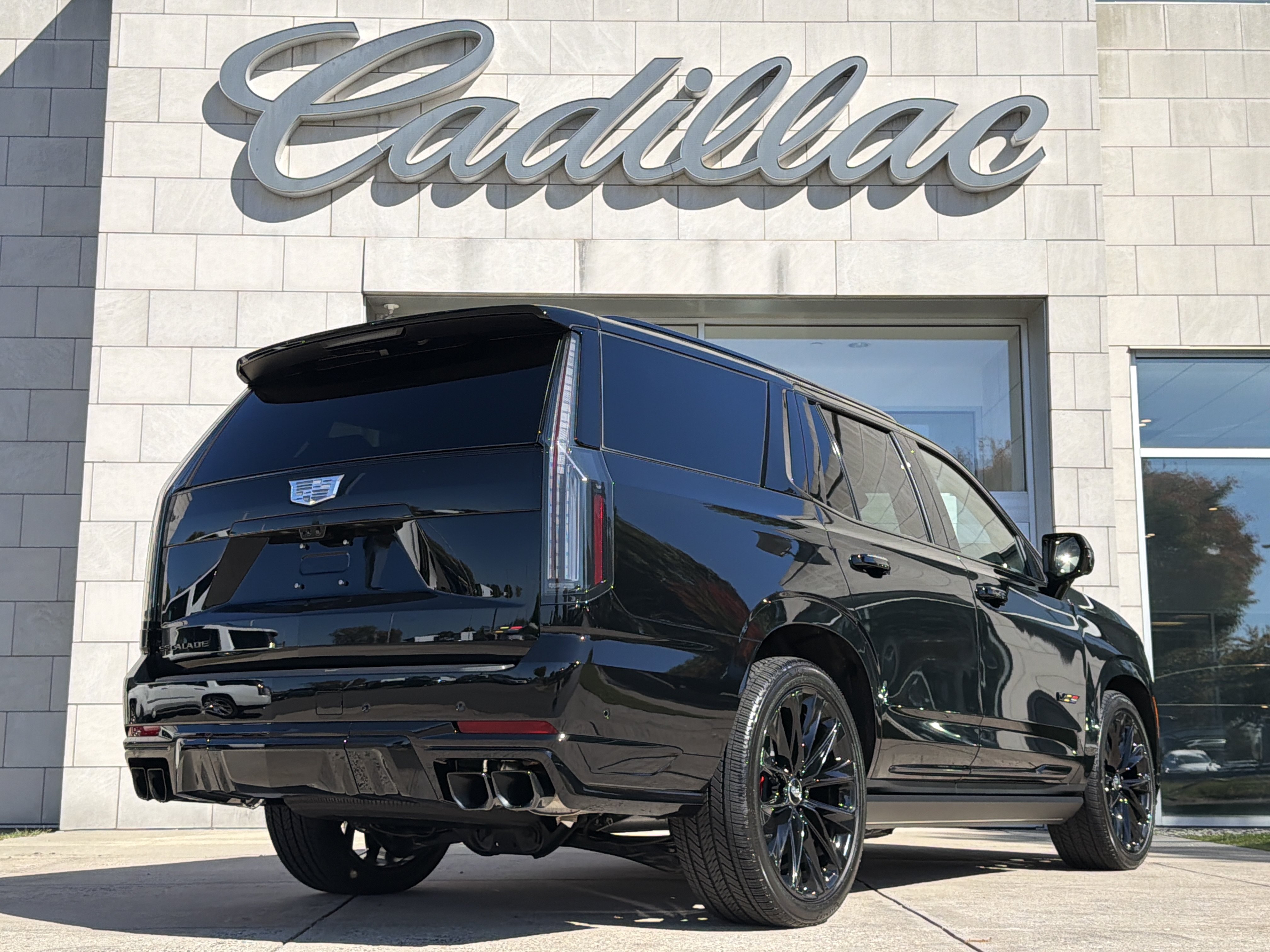 Used 2026 Cadillac Escalade V AWD/4WD image 4