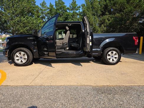 Used 2019 Ford F150 XLT w/ Equipment Group 301A Mid image 4