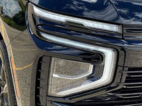 Used 2025 Chevrolet Tahoe RST w/ Comfort Package AWD/4WD image 35