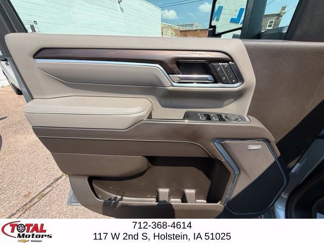 Used 2024 GMC Sierra 2500 SLT AWD/4WD image 9
